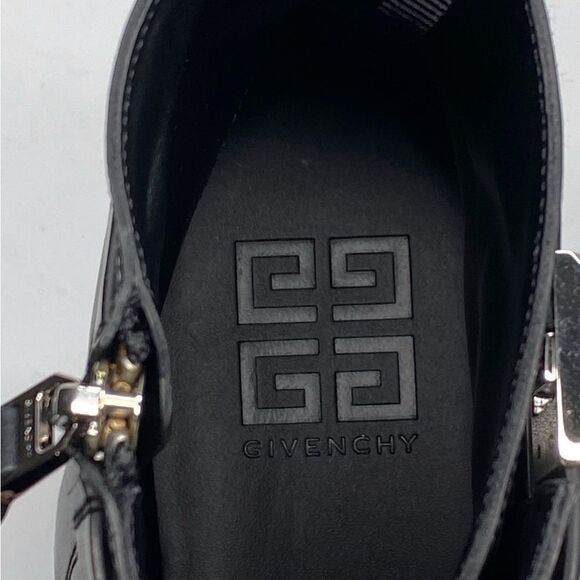 Givenchy Padlock Ankle Leather Boots size 42 - Picture 10 of 16